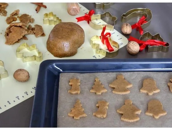 Tappetino da cucina in silicone TORO 52x42 cm crema