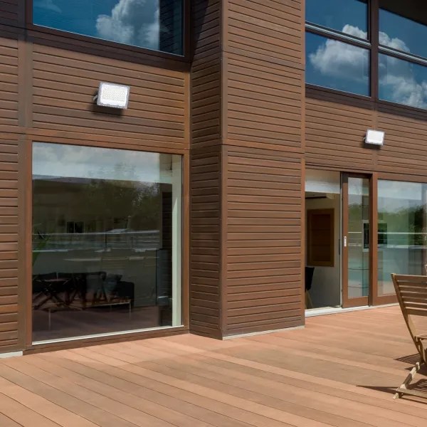 Riflettore LED with a solar panel FOCUS 100W/15000 mAh 3,2V 6000K IP65 + T