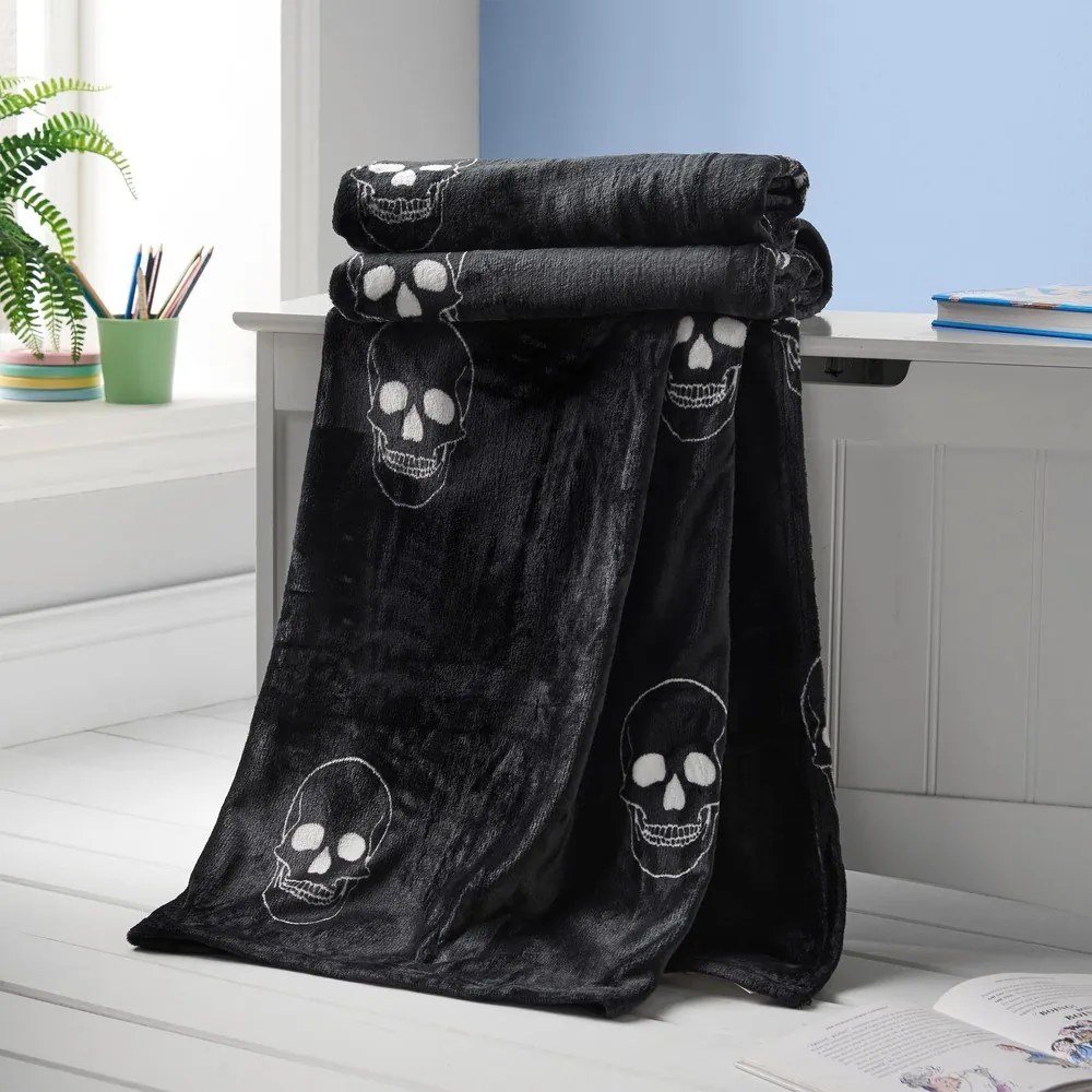 Coperta per bambini grigio scuro in micropile 130x170 cm Skulls – Catherine Lansfield