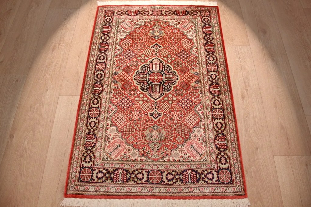 Ghom Tappeto 110 x 80 (Iran) Annodato A Mano