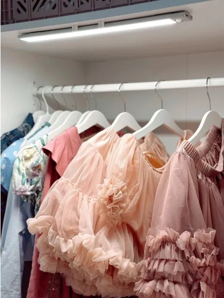 Osram - Lampada sottopensile LINEAR LED con sensore, 4W/5V, 60 cm, grigio