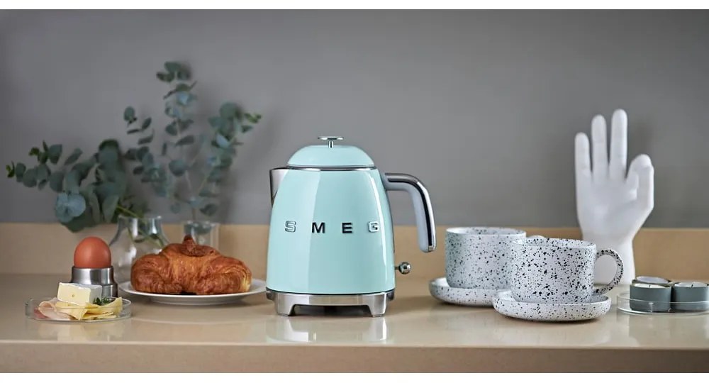 Teiera in acciaio inox verde chiaro 800 ml Retro Style - SMEG