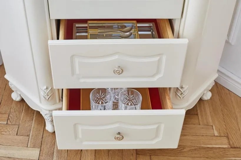 Vetrina ad angolo classica in legno color bianco avorio-Arrediorg