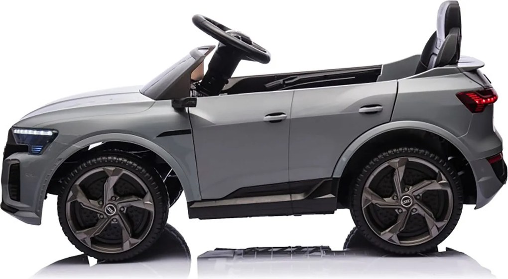 Macchina Elettrica per Bambini 12V Licenza Ufficiale Audi SQ8 E-Tron con Telecomando e Sedile Pelle Grigio...