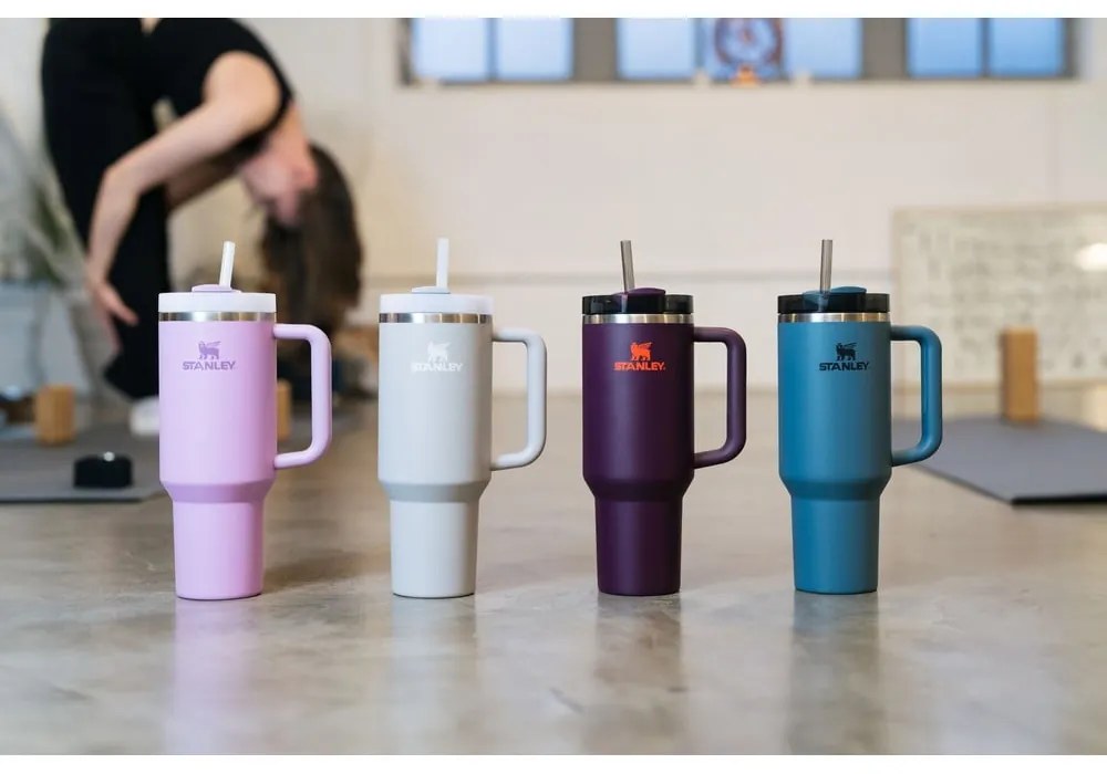 Borraccia termica viola scuro in acciaio inox 1,18 l Quencher H2.0 FlowState Tumbler Plum – Stanley