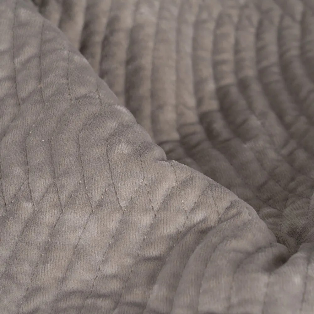 Copriletto grigio in velluto con rivestimento trapuntato 180x260 cm – Ixia