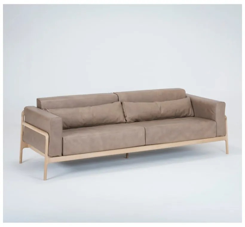Divano in pelle di bufalo marrone chiaro con struttura in rovere massiccio , 240 cm Fawn - Gazzda