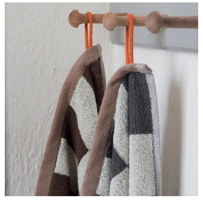 Asciugamano marrone in spugna biologica 50x90 cm Retro - Mette Ditmer Denmark