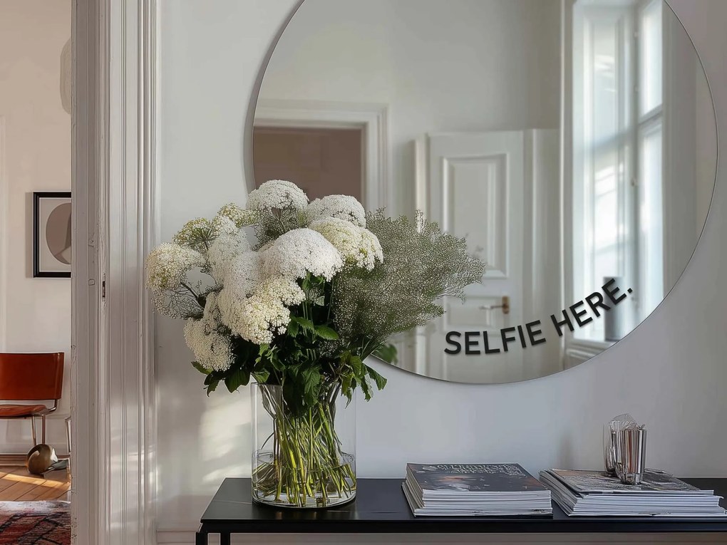 Adesivo per specchio S49 – SELFIE HERE. (round)