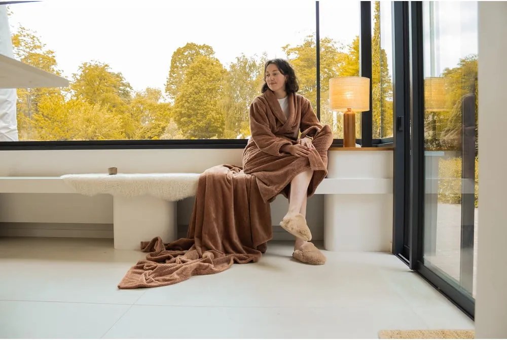 Accappatoio marrone in micropile L/XL Pippa – Tiseco Home Studio