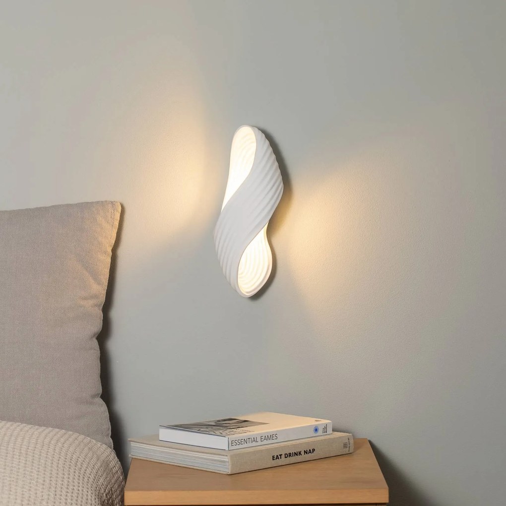 Applique Lindby Ornela, bianco, gesso, altezza 29,5 cm