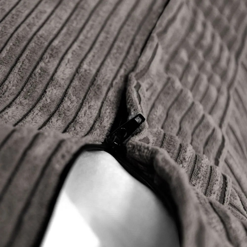 Puof a sacco nero con rivestimento in velluto a coste Seat Lounge – SLOWDOWN