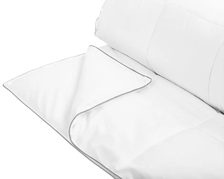 Piumino matrimoniale doppio strato 4 stagioni 220 x 240 cm NUPTSE Beliani