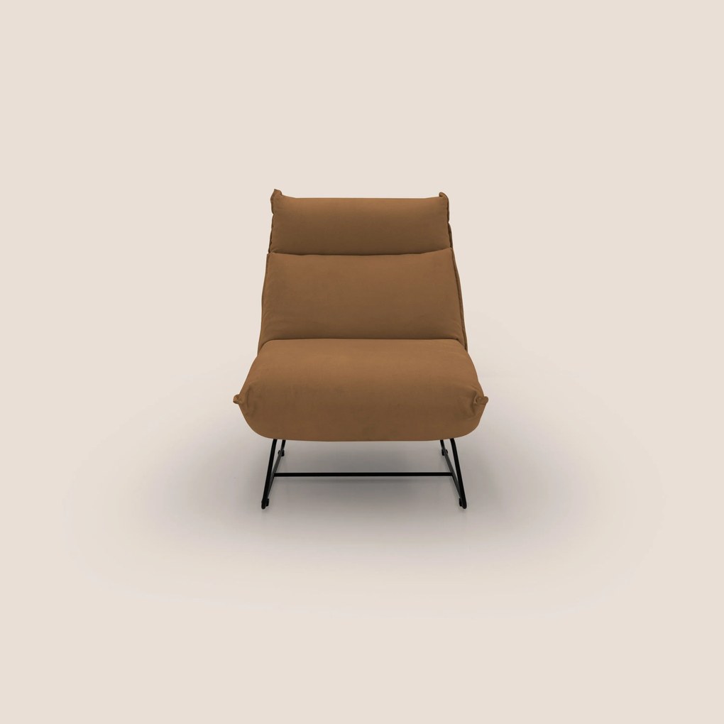 Tessa Poltroncina dal design moderno in morbida microfibra smacchiabile T11 cuoio