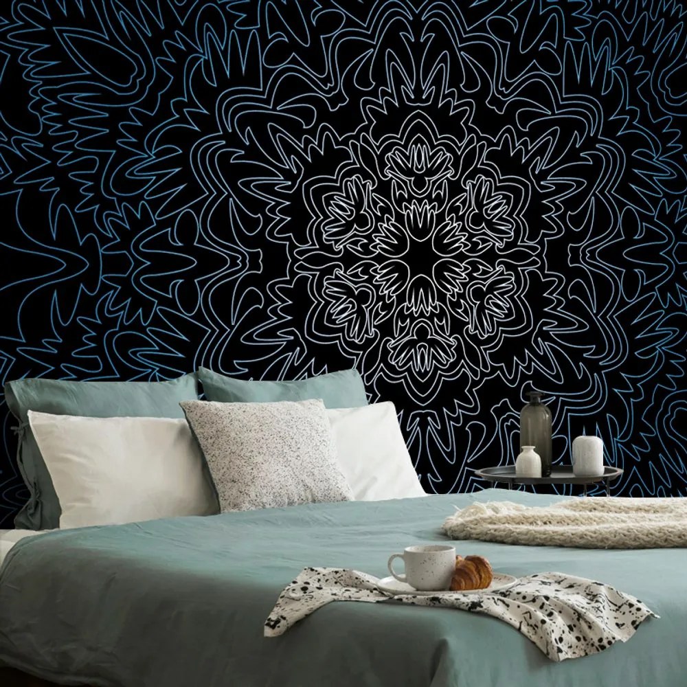Carta da parati – Mandala ornamentale su sfondo nero