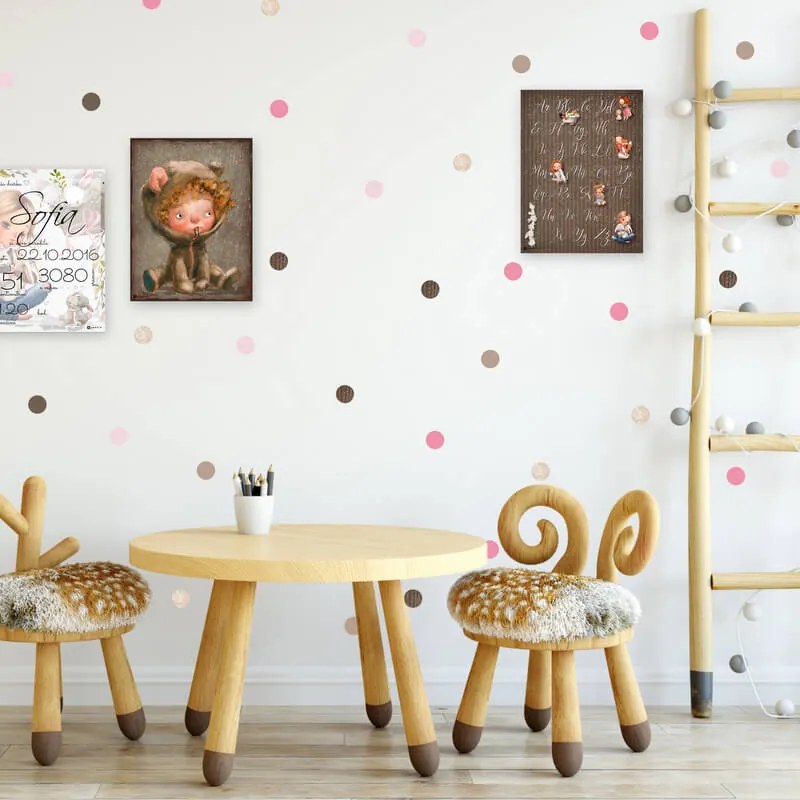 Parete a pois in marrone e rosa | Inspio