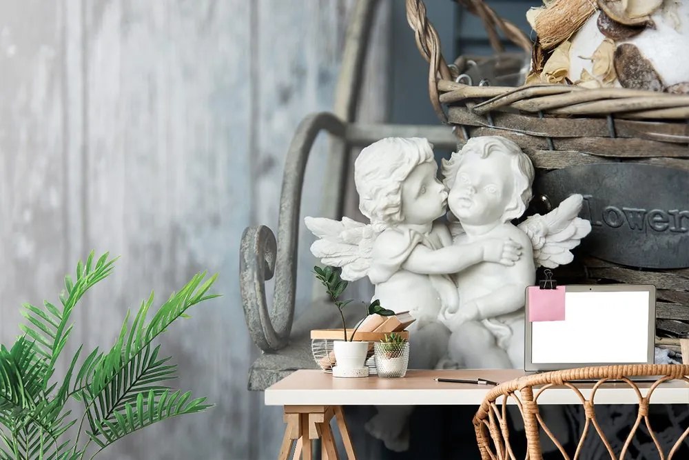 Carta da parati autoadesiva – Statuette di angeli su panchina