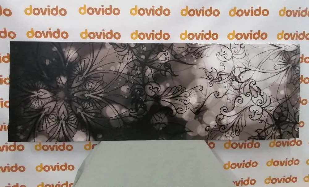 Stampa su tela – Mandala floreale in bianco e nero