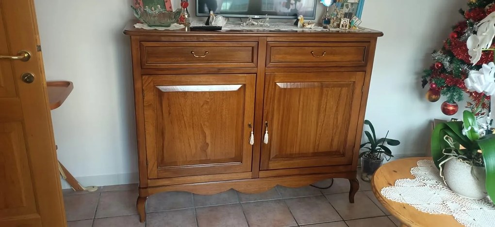 Credenza da 145 cm classica in legno  noce lucido