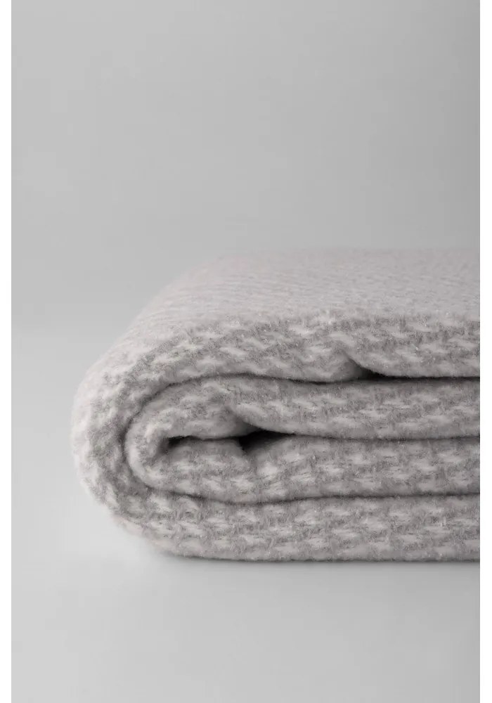 Plaid grigio chiaro con contenuto di cotone , 140 x 180 cm Ruby - Euromant