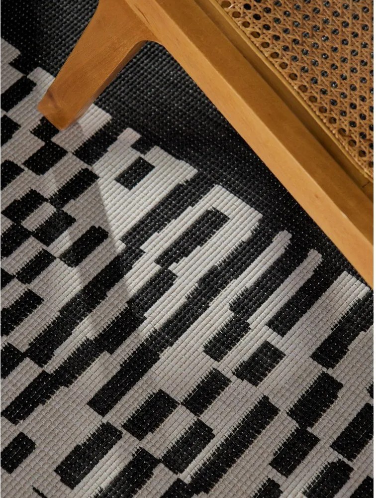 Tappeto da interno/esterno nero/color crema 160x230 cm Haringey Acacia – Ted Baker