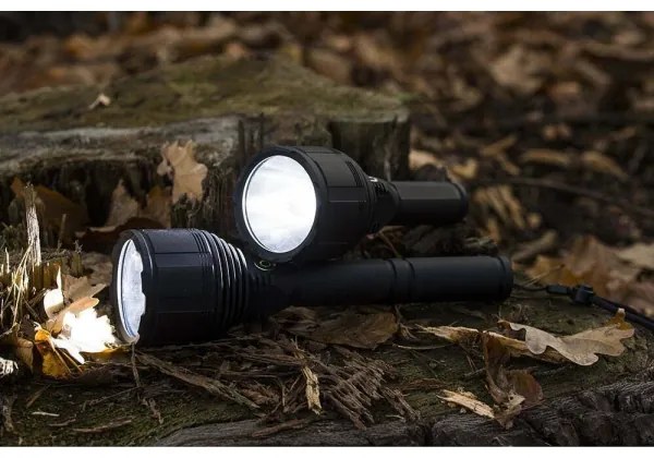 Torcia ricaricabile LED Dimmable LED/30W/5V IPX7 3000 shiny 4200 mAh