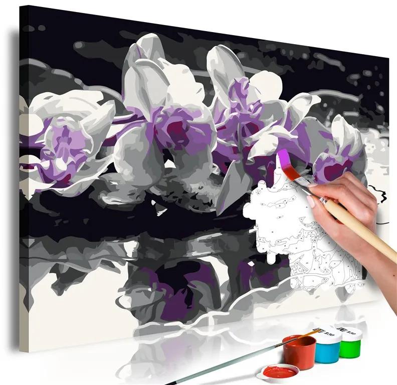 Quadro fai da te Orchidea viola (sfondo nero e riflesso nell'acqua)