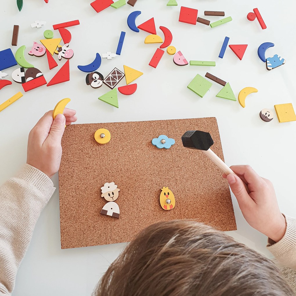 Lavagna di sughero con forme da inchiodare - Animali, 150 pezzi