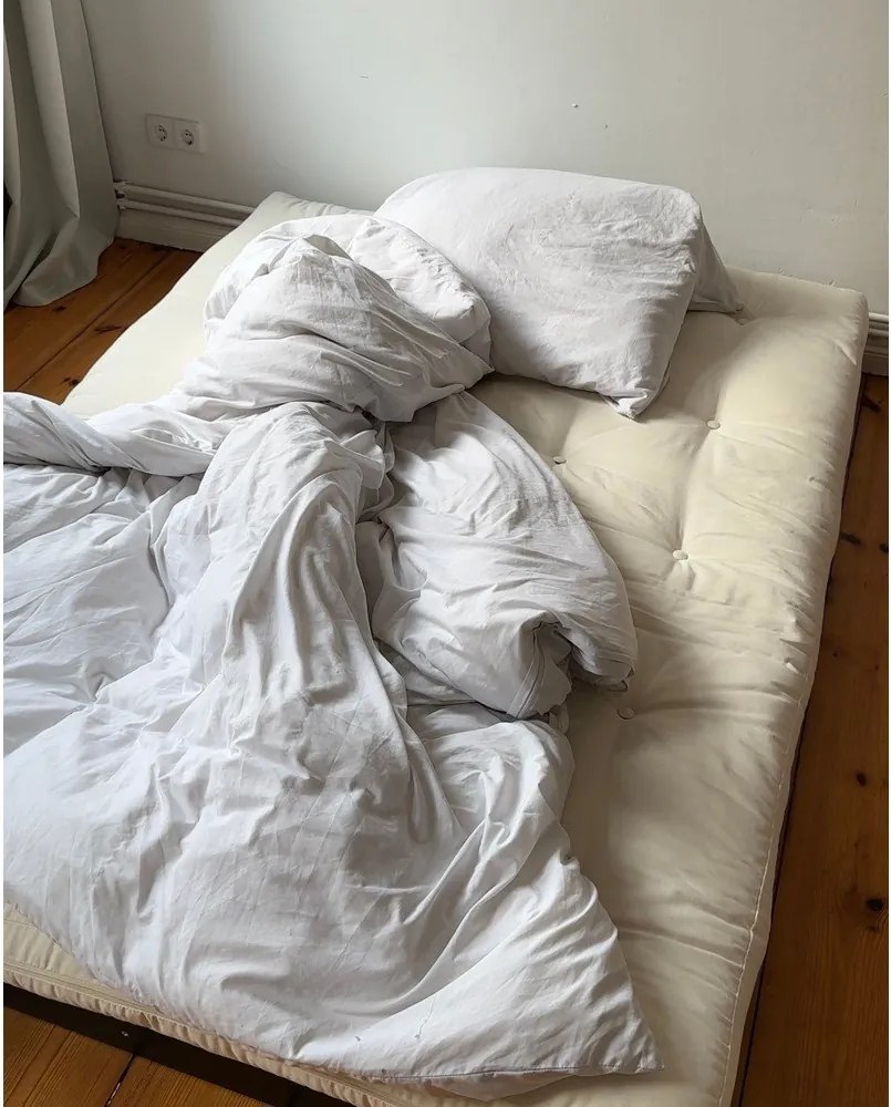 Divano letto grigio scuro 140 cm Roots Black Night - Karup Design