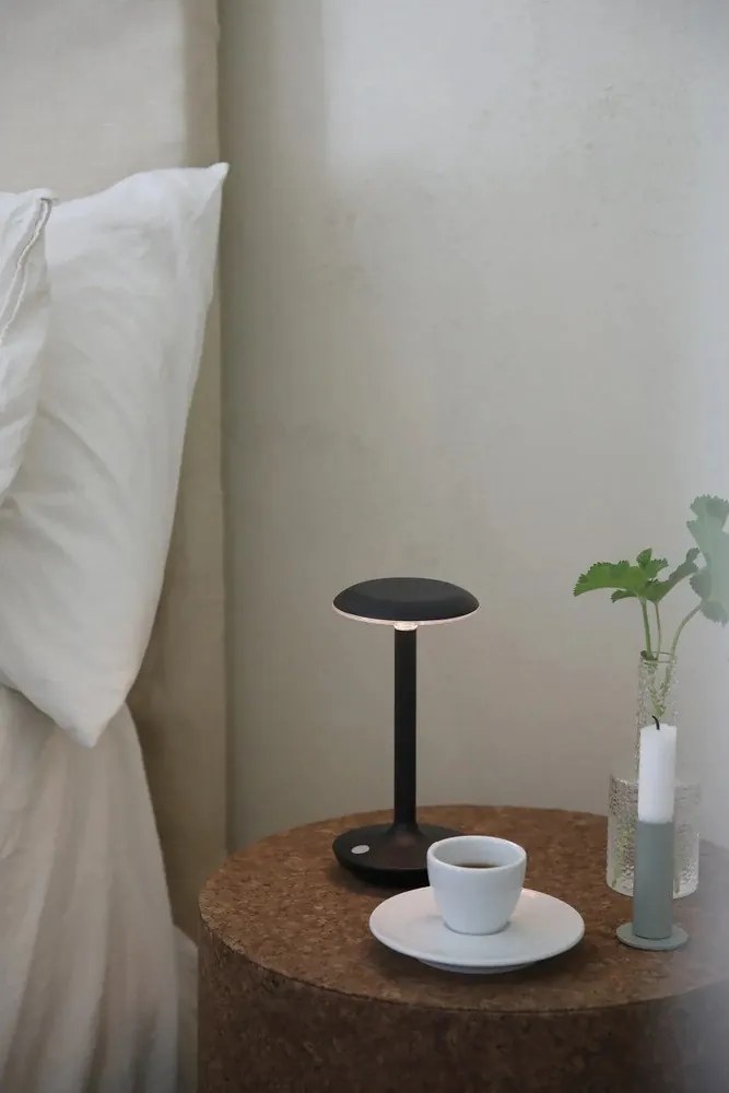 Lampada da tavolo LED nera (altezza totale 20 cm) Petit – Markslöjd