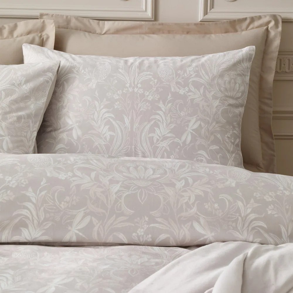 Set copripiumino e federa beige in velluto per letto matrimoniale e per letto esteso 230x220 cm Bridgerton Regal Birds – Catherine Lansfield