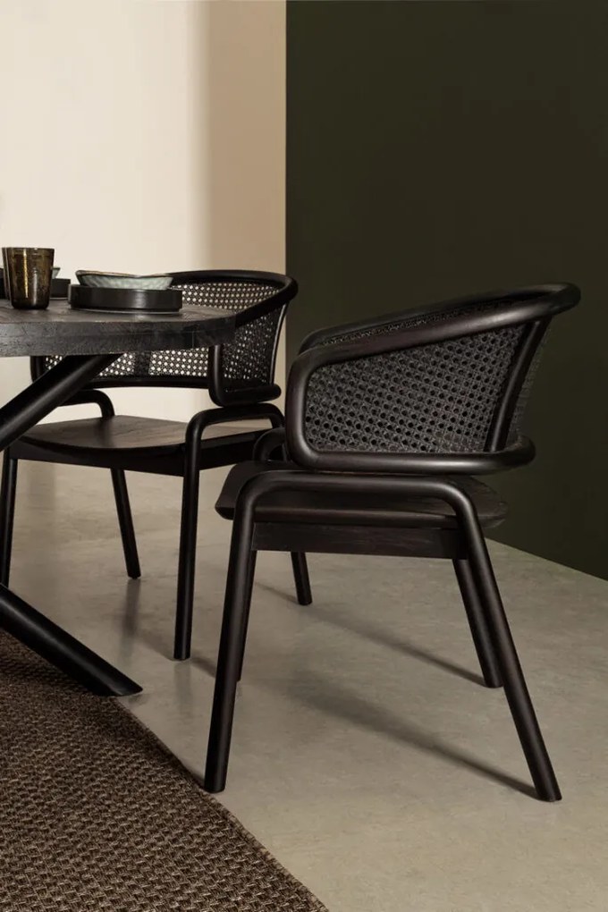 Sedia KEITH in legno di teak e rattan nero con braccioli