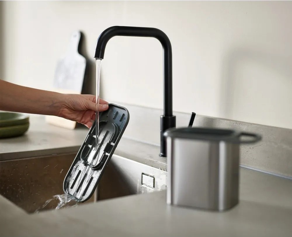 Supporto per detersivo color argento lucido in metallo Duo Steel – Joseph Joseph