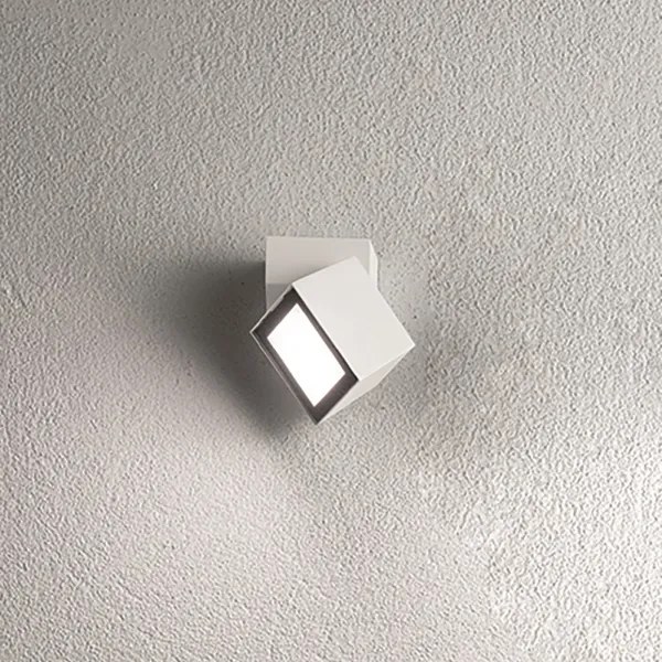 Applique per esterni 10x11 cm a 1 Luce LED in alluminio Bianco e diffusore in vetro STEVE
