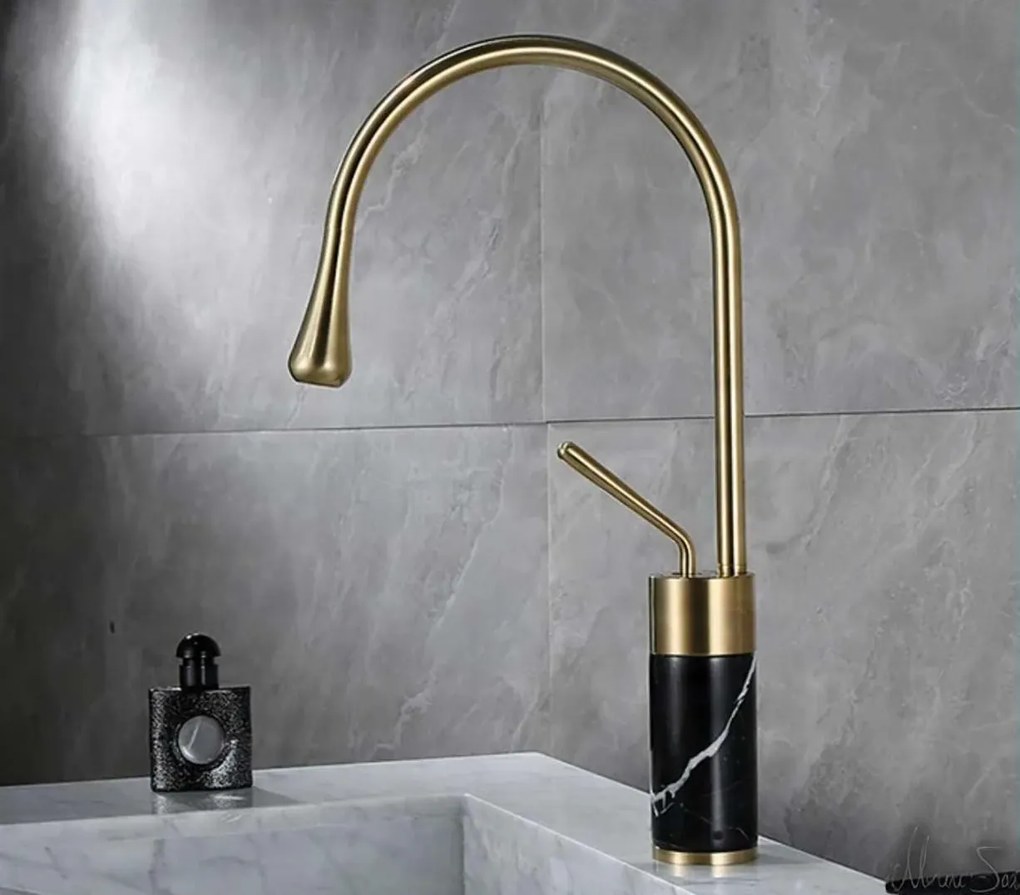 Miscelatore per lavabo EYN BF0954 da piano in ottone con bocca girevole, in più finiture tra cui oro spazzolato — Oro spazzolato - marmo nero — 41 cm