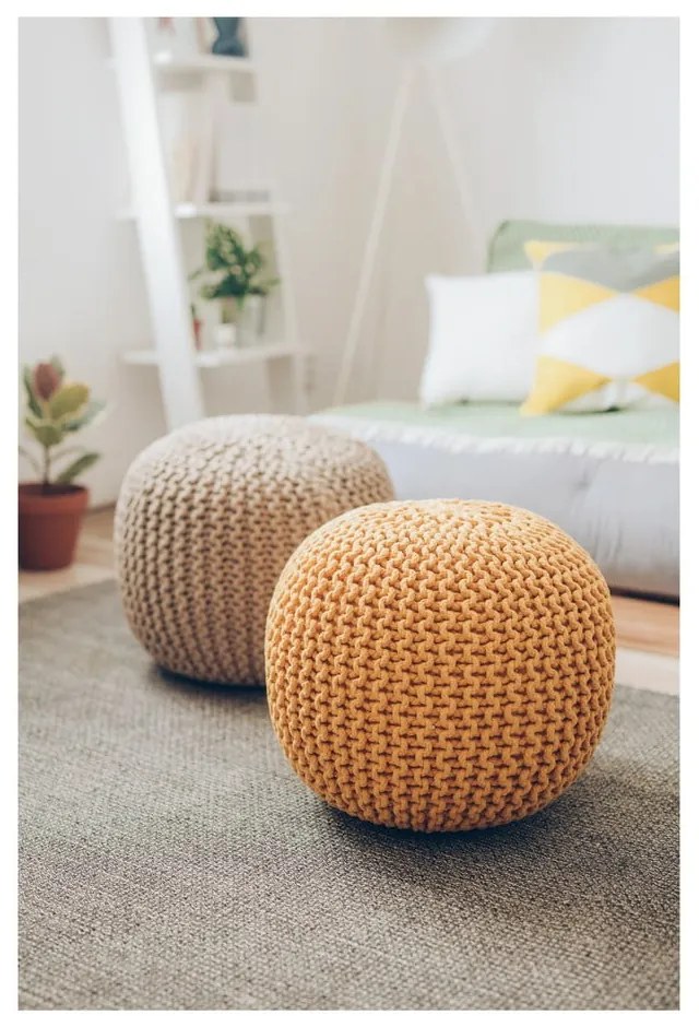 Poggiapiedi marrone chiaro con rivestimento in lavorato a maglia Jagger – Bonami Essentials