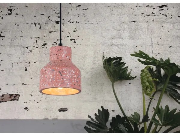 Klausen 111038 - Lampadario a sospensione con filo RESIN 1xE27/11W/230V rosa/nero