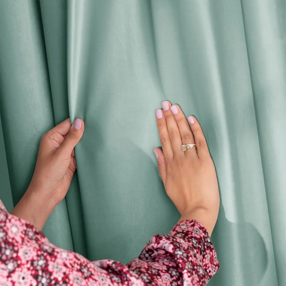 Tenda parzialmente oscurante verde chiaro in velluto 140x245 cm Pleat – Restilo