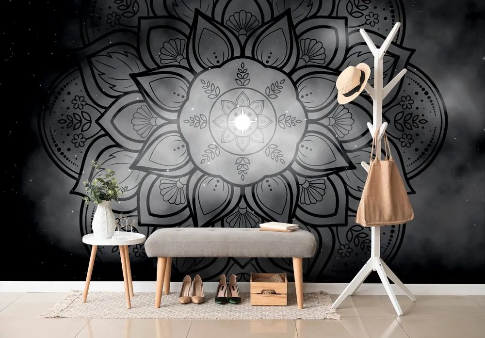 Carta da parati – Mandala in bianco e nero con sfondo galassia