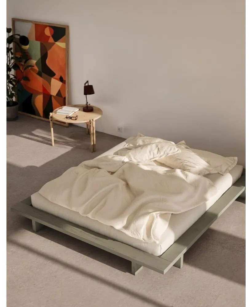 Letto matrimoniale color salvia in pino massiccio senza testiera con rete inclusa 140x200 cm Japan – Karup Design