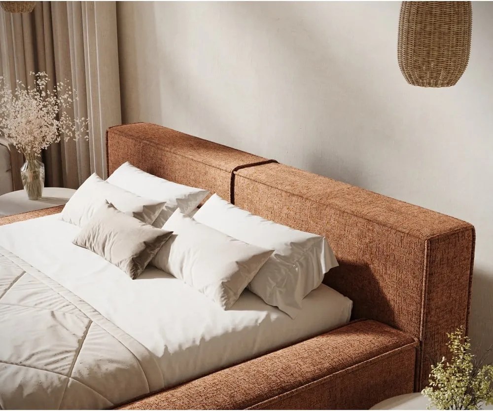 Letto matrimoniale imbottito arancione con contenitore e rete inclusi 160x200 cm Voliera – Maison de Rêve