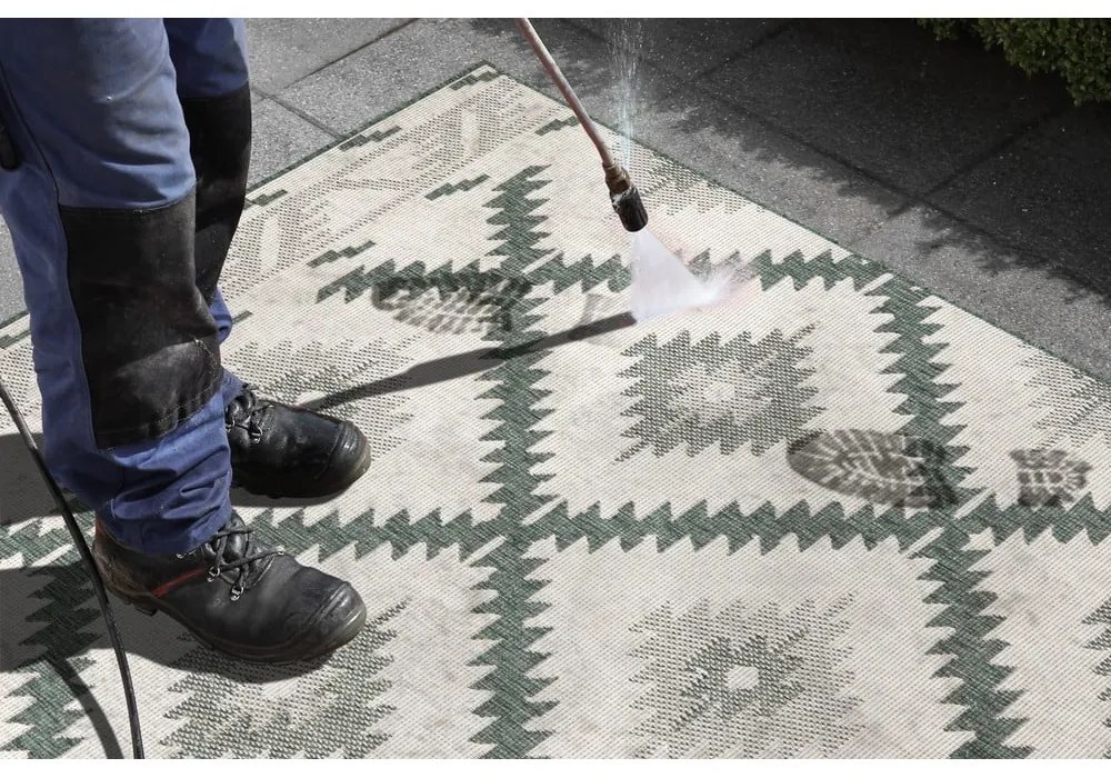 Tappeto per esterni verde e crema , 350 x 80 cm Malibu - NORTHRUGS