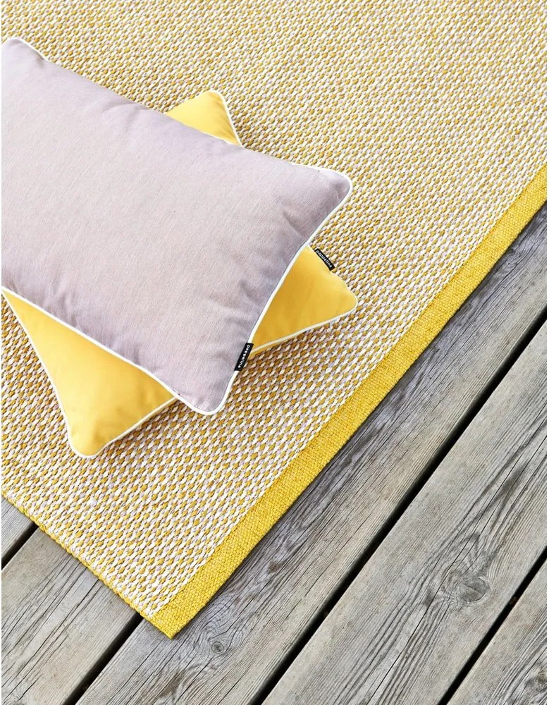 Tappeto da interno/esterno color senape 85x160 cm Effi Mustard – Pappelina