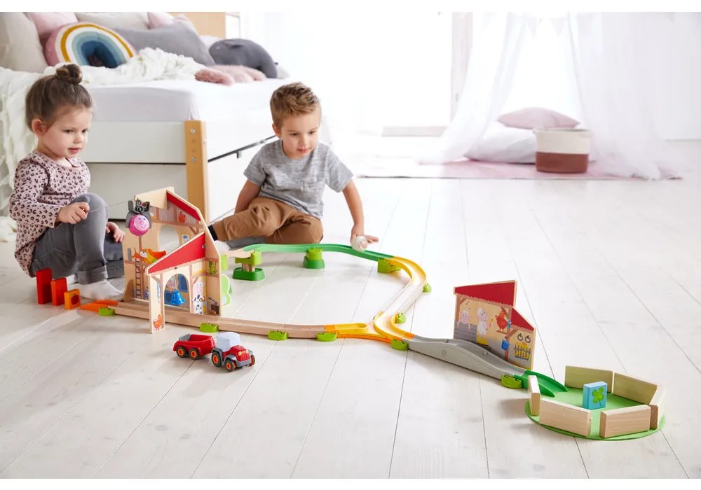 Pista per biglie Kullerbü – Pista da gioco sonora Fattoria - 48 pz