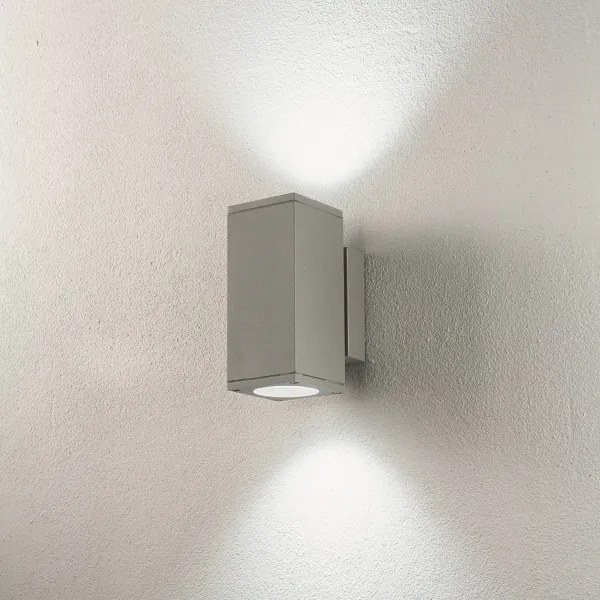 Applique NEVADA 9x12 cm per esterni in alluminio Silver con diffusore in vetro