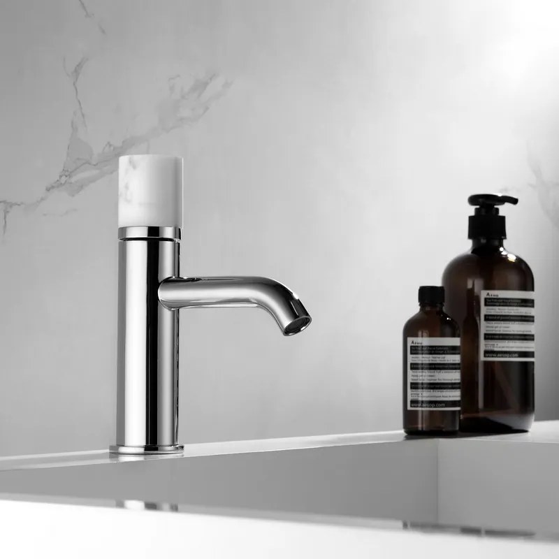 Kamalu - Miscelatore lavabo cromo con dettaglio in marmo bianco | MARMO-BIANCO