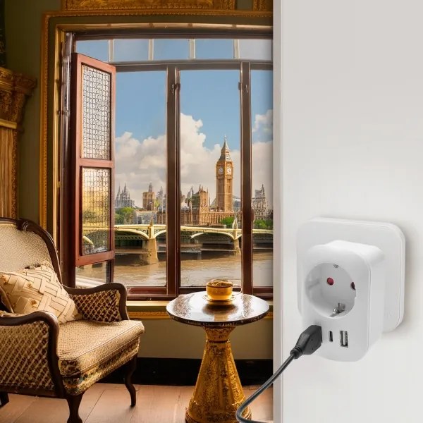 Solight PA03UK - Adattatore da viaggio per prese UK 230V con 2 porte USB-A e 1 porta USB-C