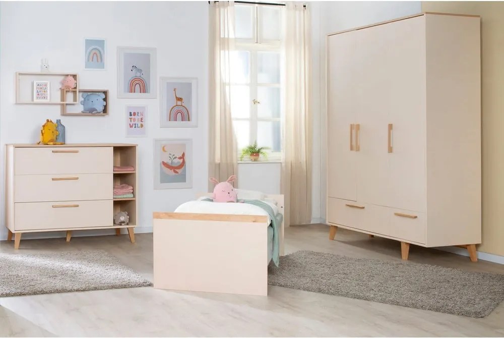 Armadio per bambini color crema/di colore naturale con effetto rovere 138x200x55 cm Jil – Roba