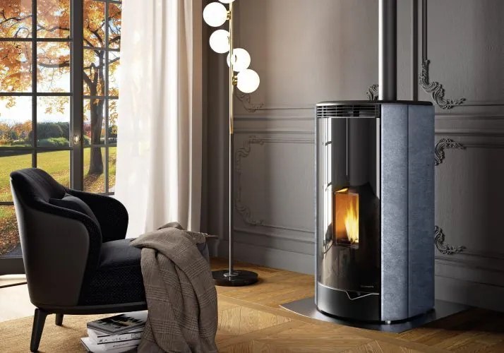 Palazzetti Marianne 9 Stufa ermetica A Pellet Ecofire ad Aria con uscita fumi superiore in pietra Ollare