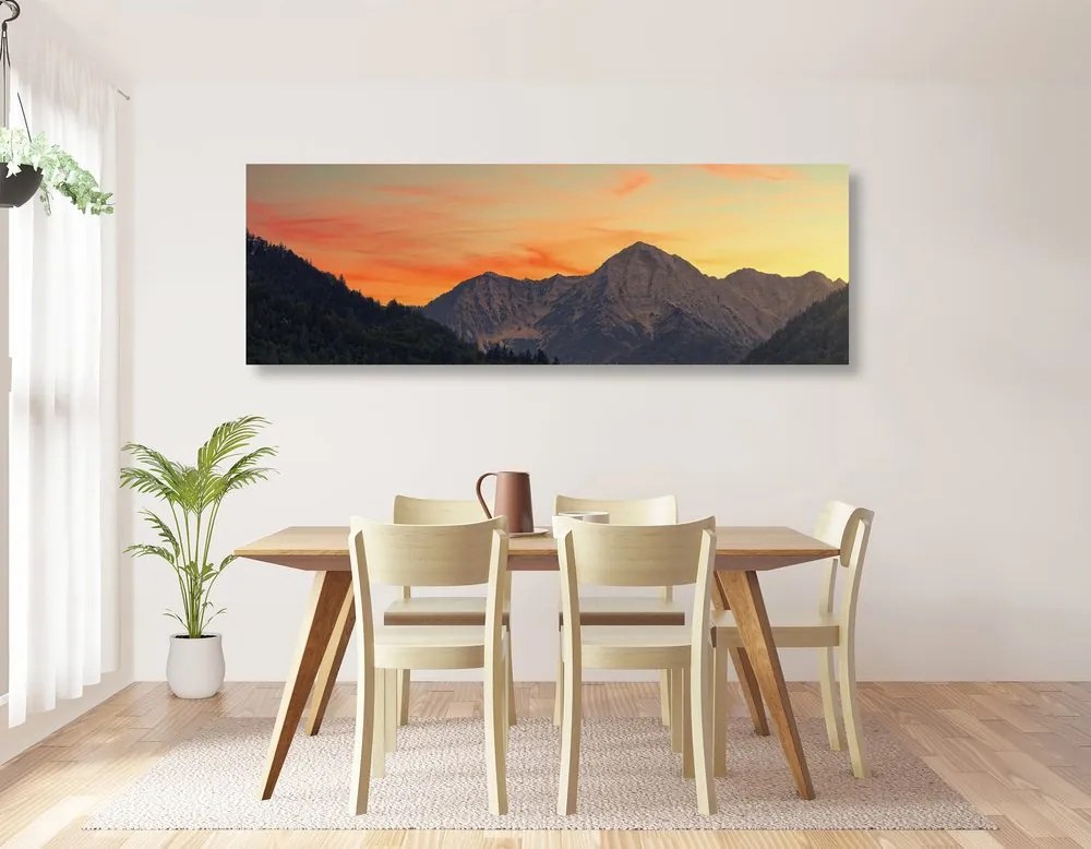 Quadro su tela – Tramonto sulle montagne